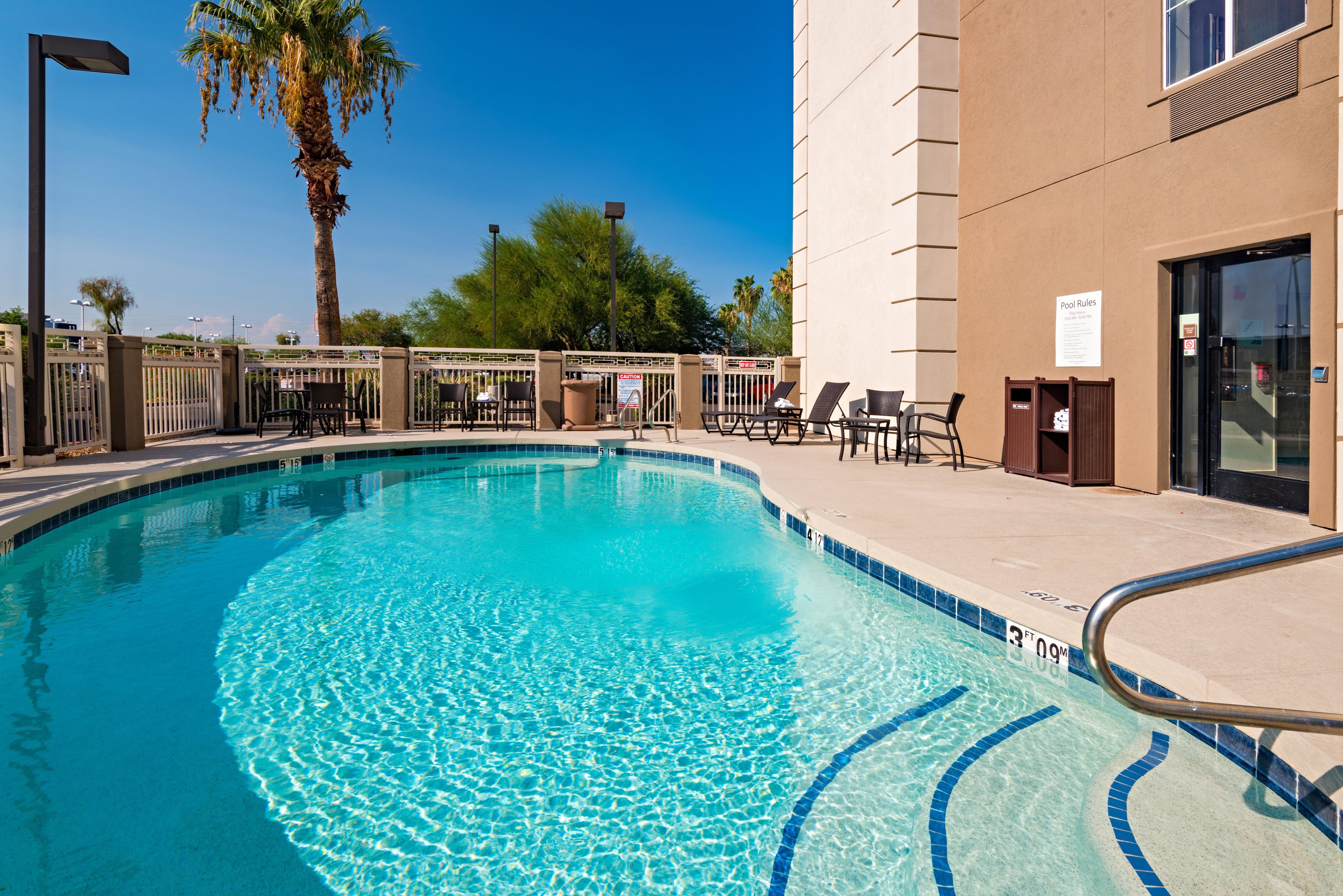 Holiday Inn Express Peoria North - Glendale By Ihg Eksteriør billede
