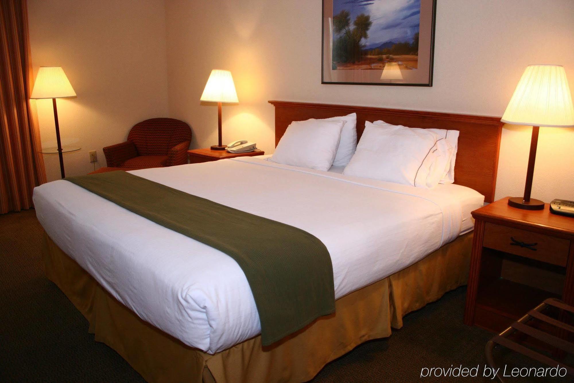 Holiday Inn Express Peoria North - Glendale By Ihg Eksteriør billede