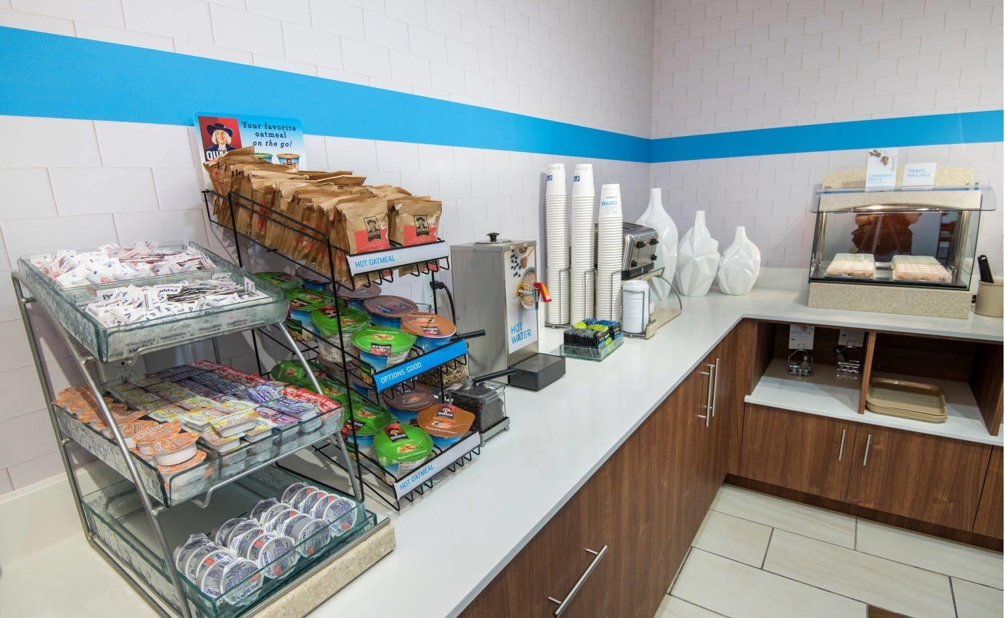 Holiday Inn Express Peoria North - Glendale By Ihg Eksteriør billede
